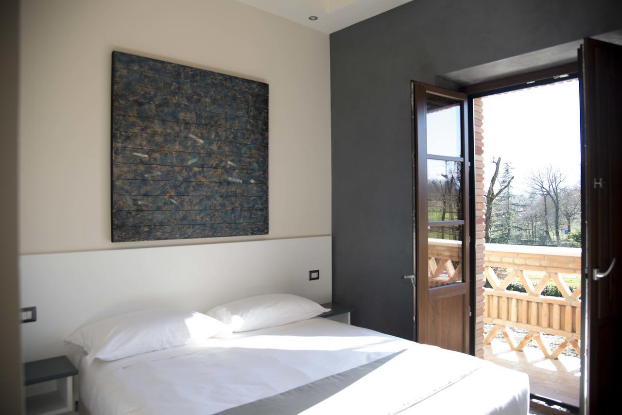 La Tenuta Di Trimalcione Pofi Exteriér fotografie